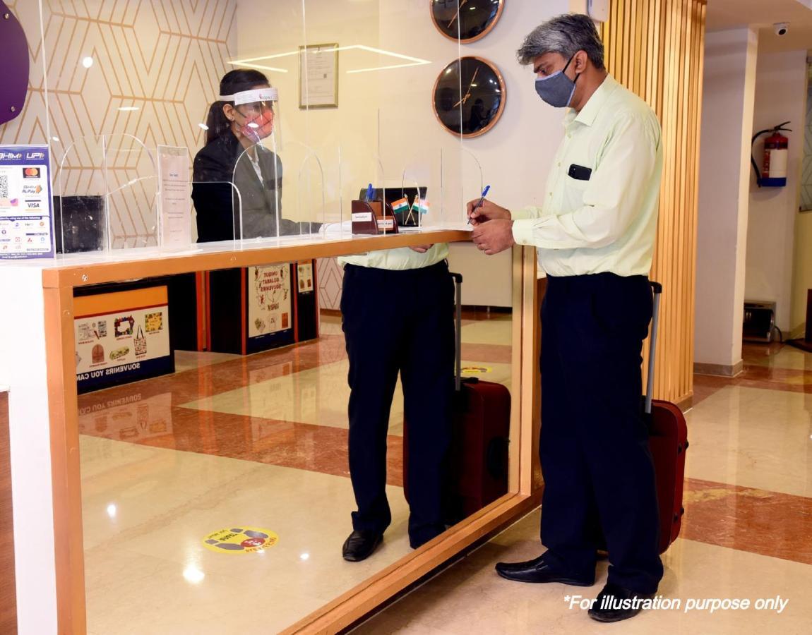 Oyo Flagship 75444 Hotel Kinara Lodging & Boarding Mangvadi Ngoại thất bức ảnh